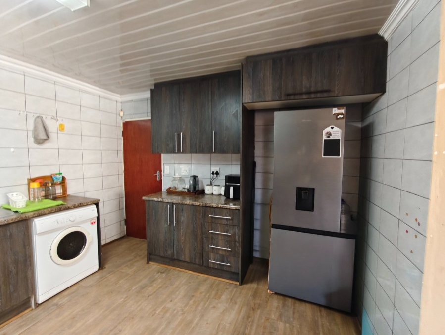 To Let 3 Bedroom Property for Rent in Uitsig Free State